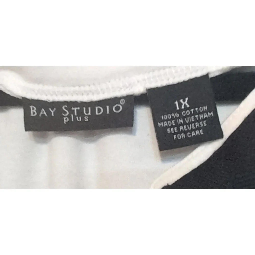 Bay Studio Plus‎ White Black Striped V-Neck, 3/4 Sleeve Top, Women's 1X Tunic